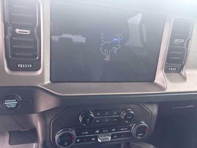2024 Oxford White Ford Bronco Outer Banks 4X4 SUV