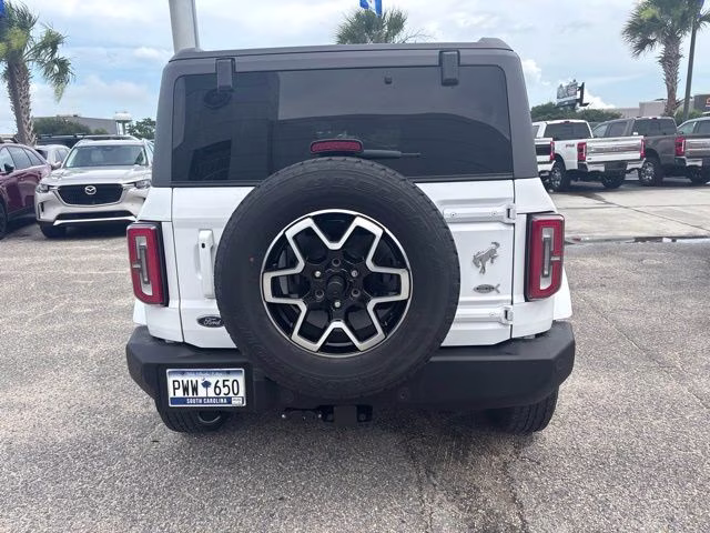 2024 Oxford White Ford Bronco Outer Banks 4X4 SUV