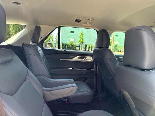 2026 Gray Metallic Ford Explorer Active 4X4 SUV