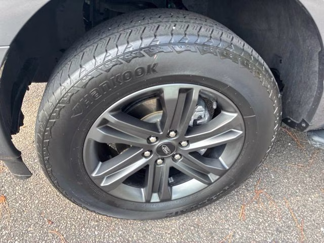 2023 Gray Metallic Ford F-150 XLT 4X4 Truck