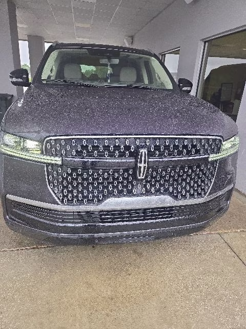 2025 Starlight Lincoln Navigator L Reserve 4X4 SUV