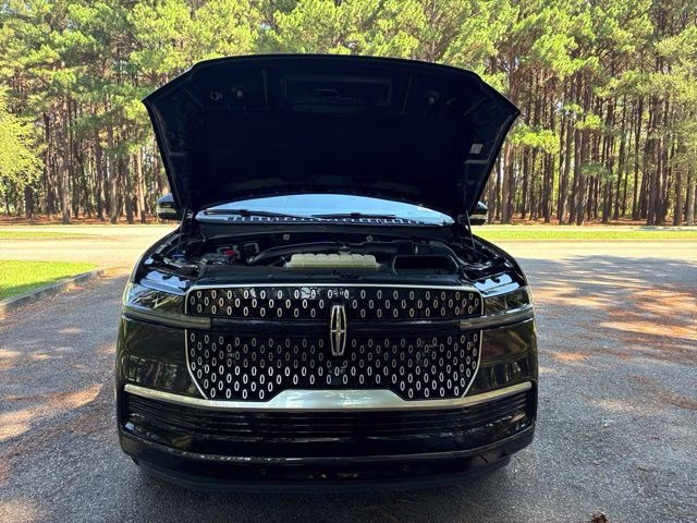2025 Starlight Lincoln Navigator L Reserve 4X4 SUV