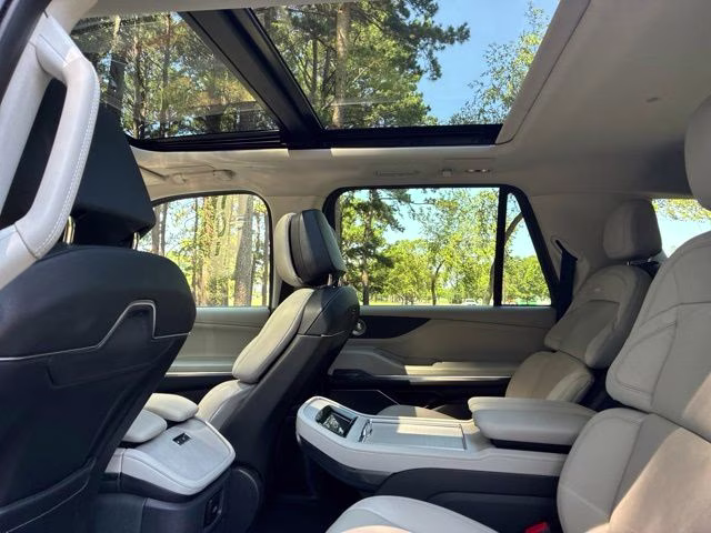 2025 Starlight Lincoln Navigator L Reserve 4X4 SUV