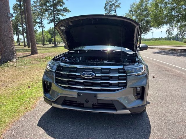 2026 Gray Metallic Ford Explorer Active 4X4 SUV