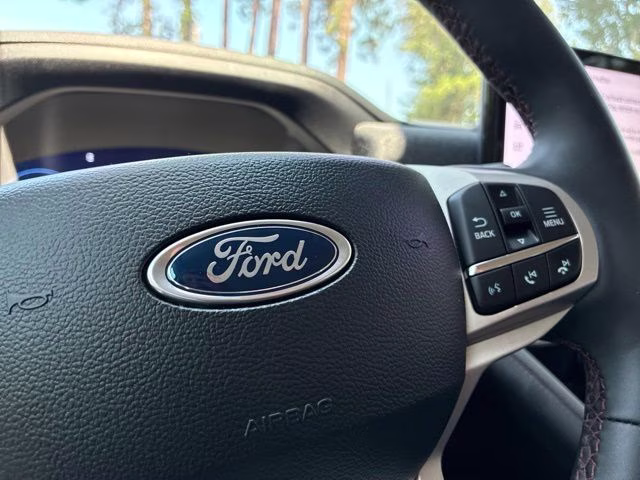 2026 Gray Metallic Ford Explorer Active 4X4 SUV
