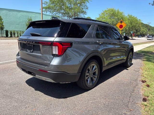 2026 Gray Metallic Ford Explorer Active 4X4 SUV