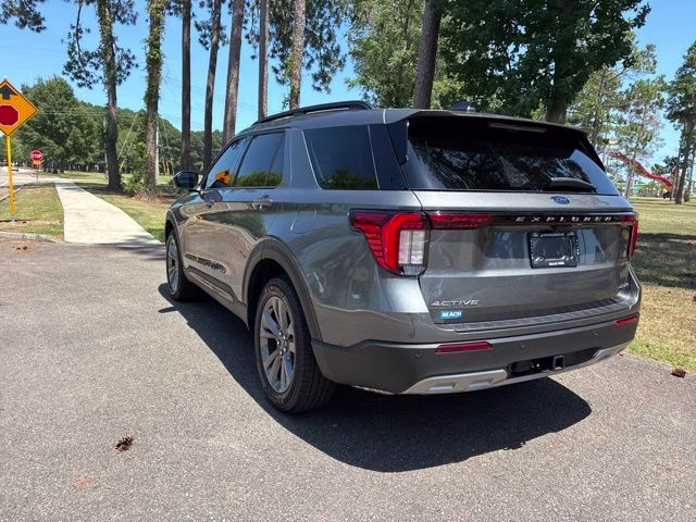 2026 Gray Metallic Ford Explorer Active 4X4 SUV