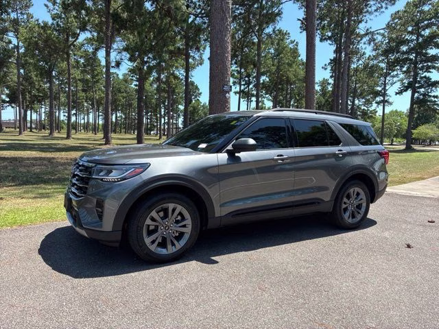 2026 Gray Metallic Ford Explorer Active 4X4 SUV