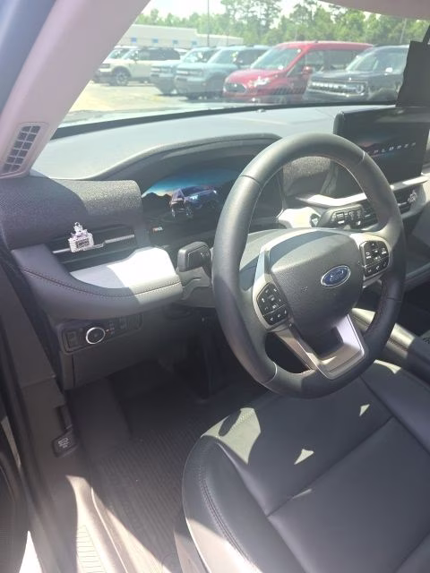 2026 Gray Metallic Ford Explorer Active 4X4 SUV