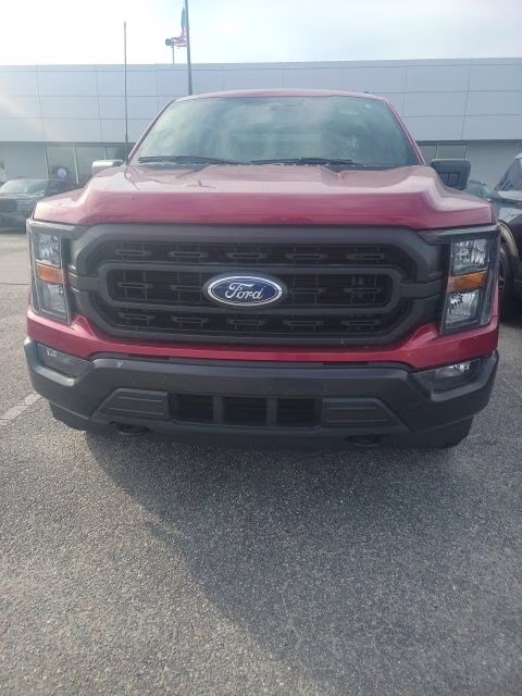 2023 Rapid Red Metallic Tinted Clearcoat Ford F-150 XL 4X4 Truck