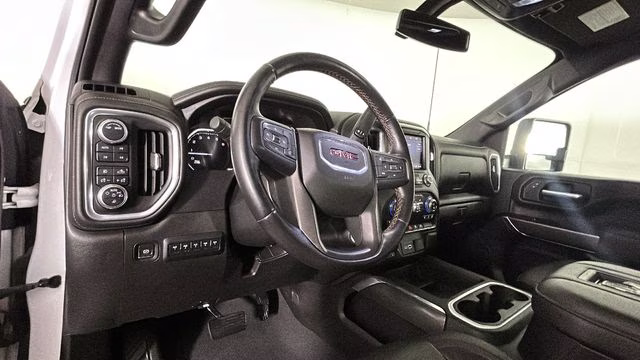 2022 Summit White GMC Sierra 2500HD AT4 4X4 Truck