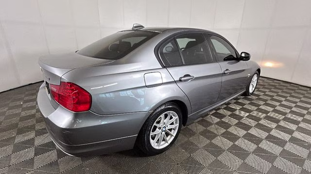 2010 Space Gray Metallic BMW 3 Series 328i xDrive AWD Sedan