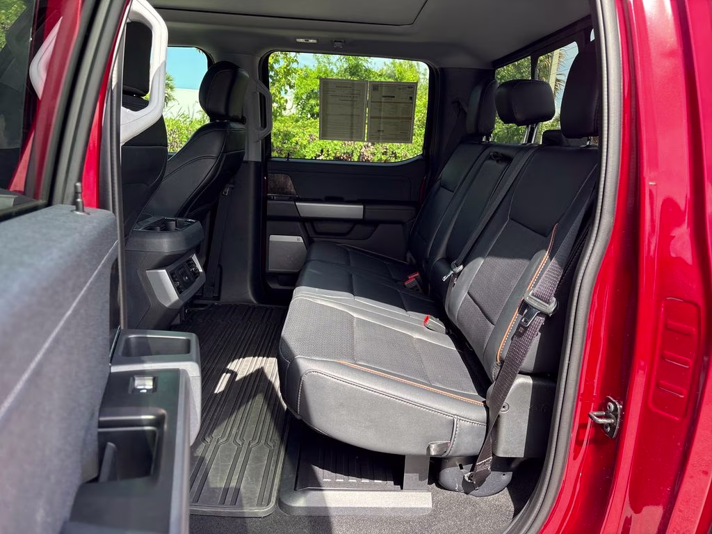 2025 Ruby Red Metallic Ford Super Duty F-350 SRW Lariat 4X4 Truck