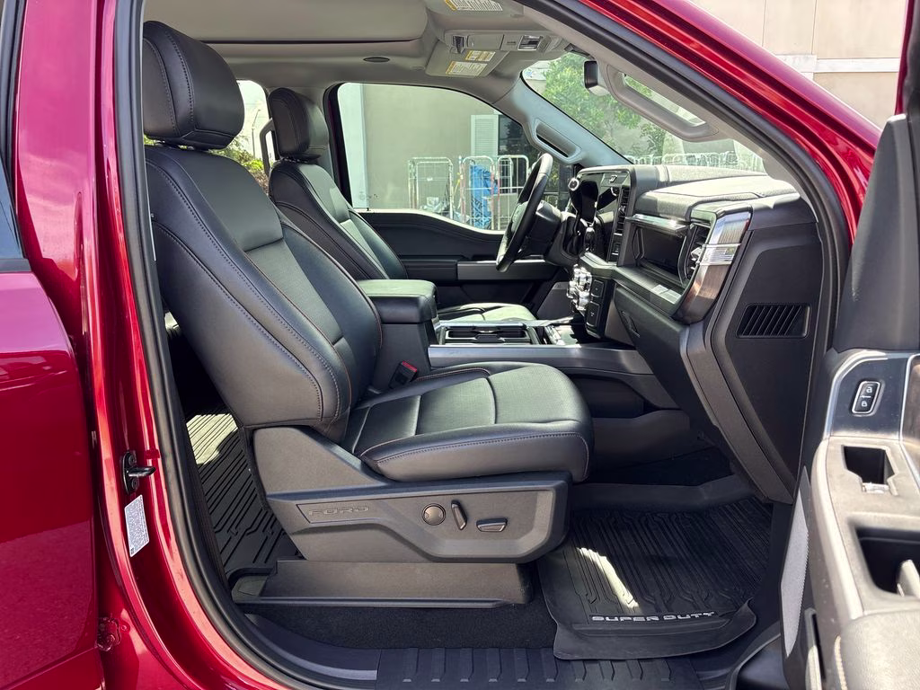 2025 Ruby Red Metallic Ford Super Duty F-350 SRW Lariat 4X4 Truck
