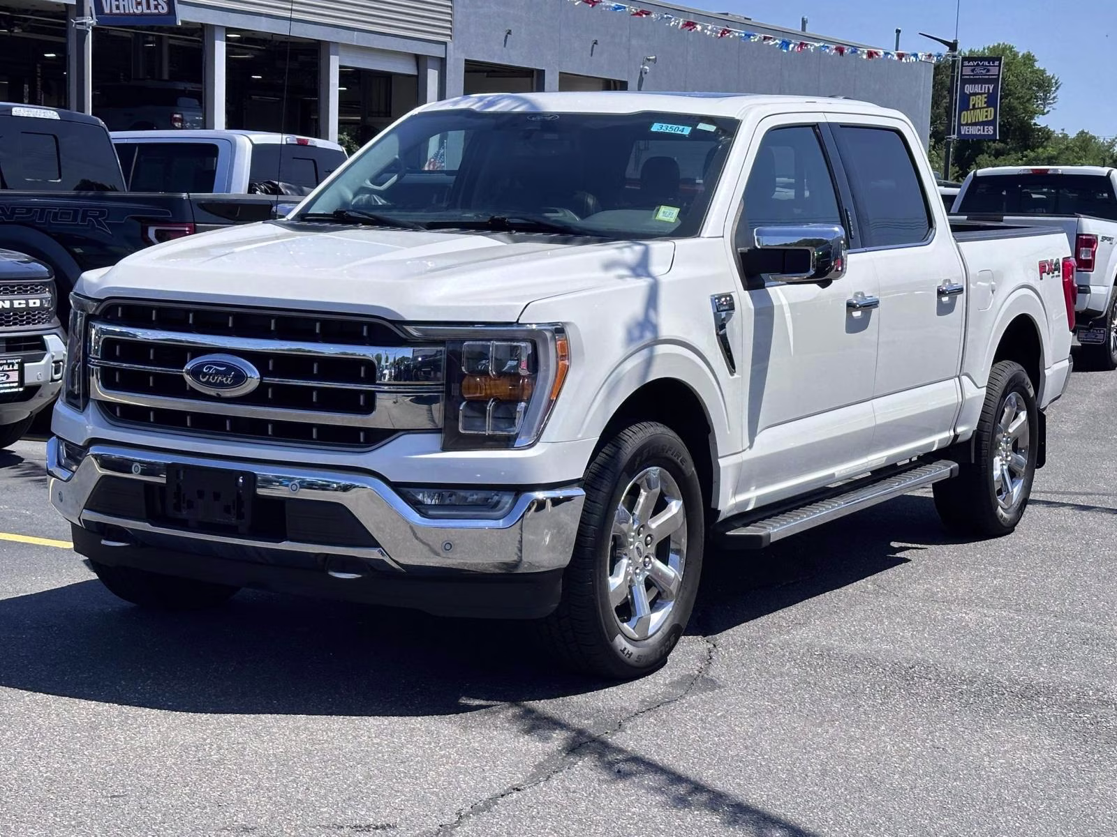 2021 Oxford White Ford F-150 LARIAT 4WD SuperCrew 5.5' Box 4X4 Truck