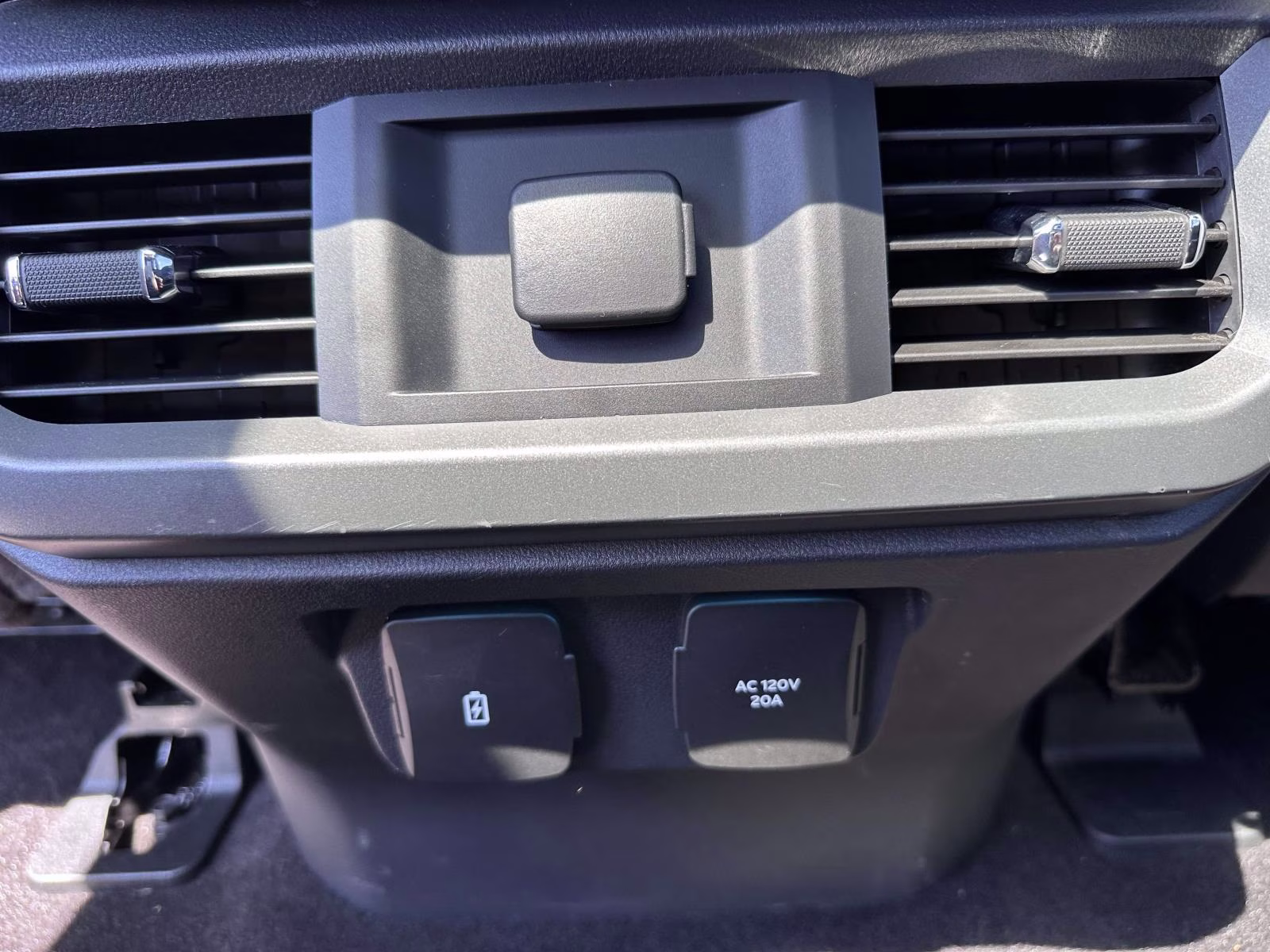 2021 Oxford White Ford F-150 LARIAT 4WD SuperCrew 5.5' Box 4X4 Truck