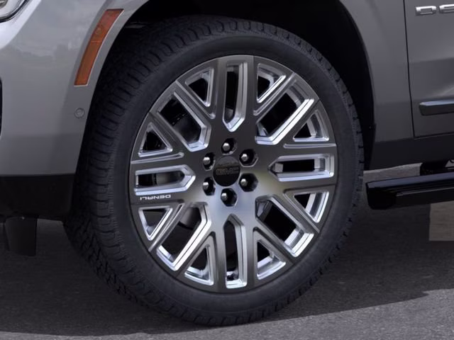 2026 GMC Yukon XL Denali Ultimate - Photo 9