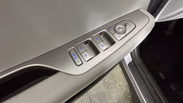 2020 Lagoon Silver Hyundai Palisade SEL FWD SUV