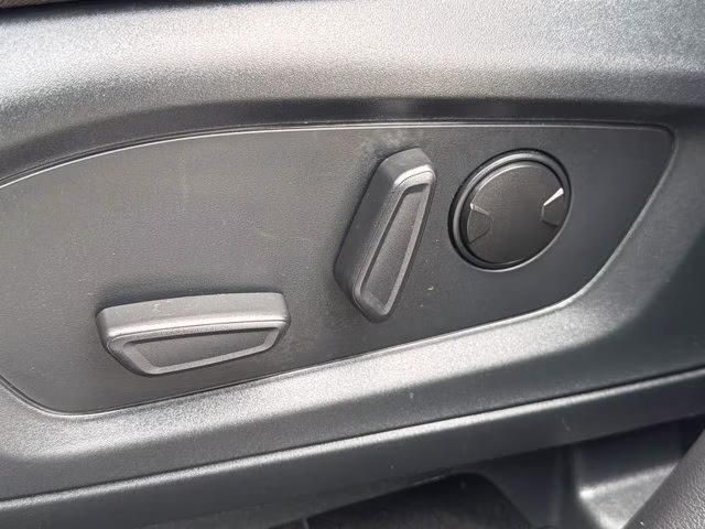 2023 Gray Metallic Ford Explorer XLT RWD SUV