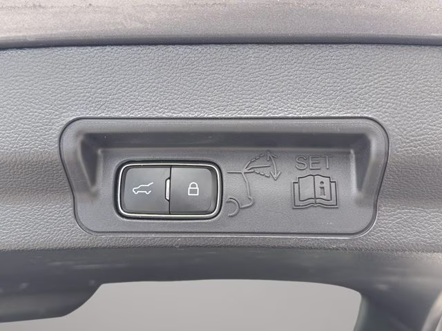 2023 Gray Metallic Ford Explorer XLT RWD SUV