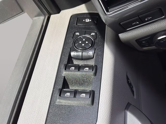 2020 Black Metallic Ford Super Duty F-250 SRW XLT 4X4 Truck