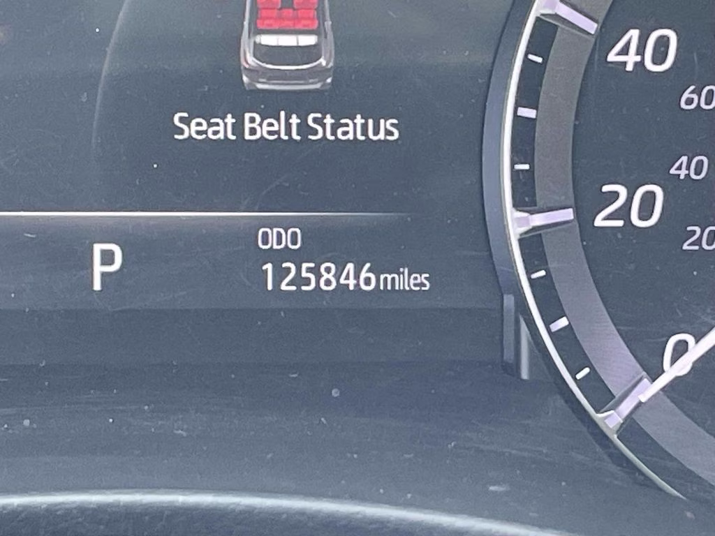 2020 Blizzard Pearl Toyota Highlander XLE FWD SUV