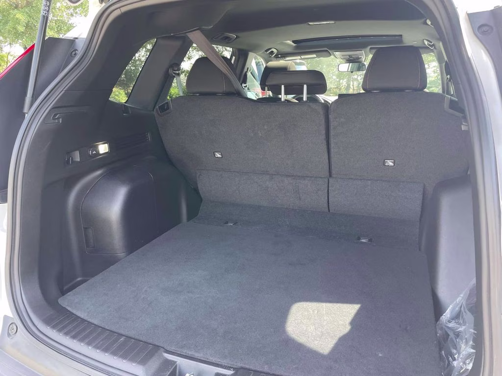 2023 Platinum White Pearl Honda CR-V Hybrid Sport FWD SUV