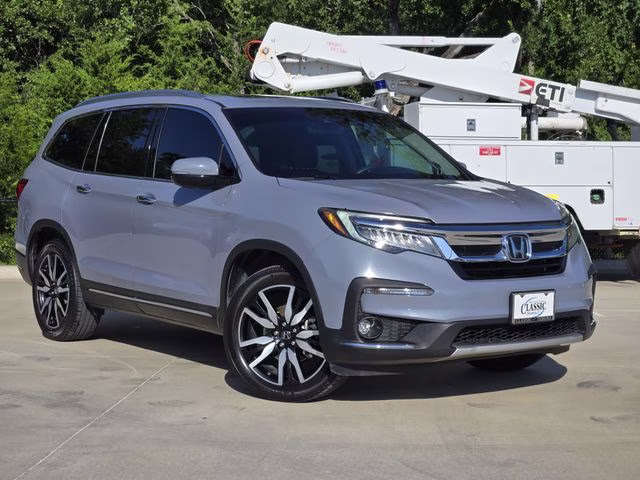 2022 Gray Honda Pilot Touring AWD SUV