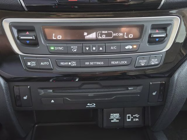 2022 Gray Honda Pilot Touring AWD SUV