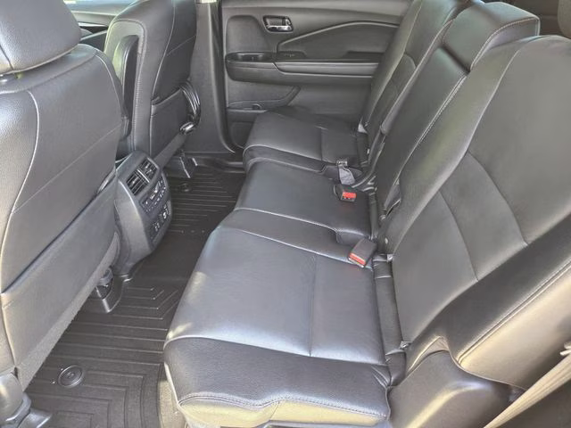 2022 Gray Honda Pilot Touring AWD SUV
