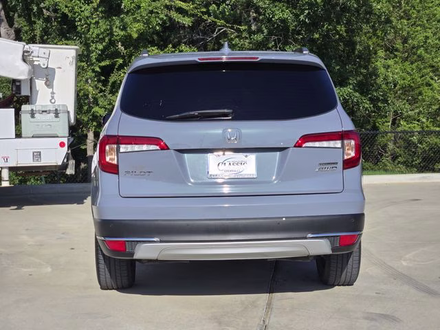 2022 Gray Honda Pilot Touring AWD SUV