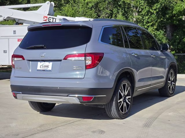 2022 Gray Honda Pilot Touring AWD SUV