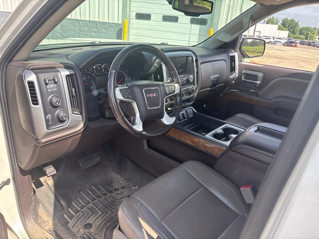 2015 White Diamond Tricoat GMC Sierra 1500 SLT 4X4 Truck