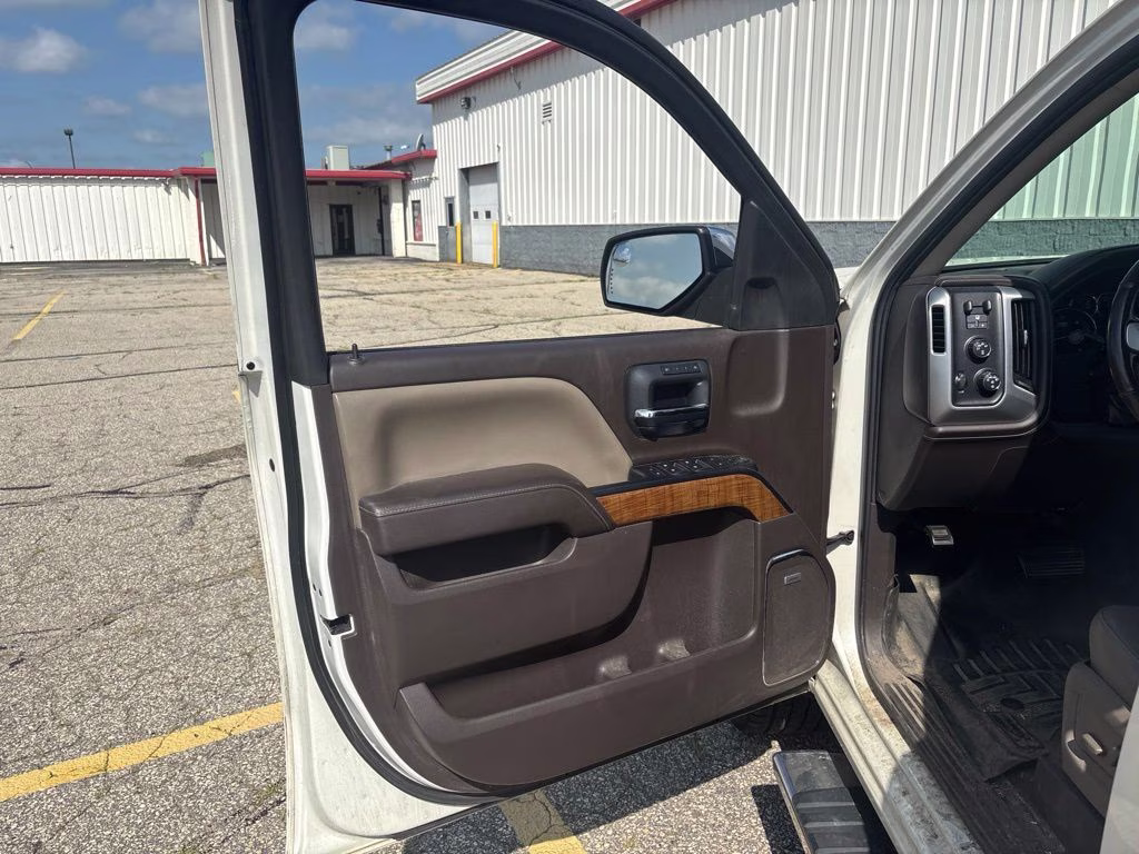 2015 White Diamond Tricoat GMC Sierra 1500 SLT 4X4 Truck