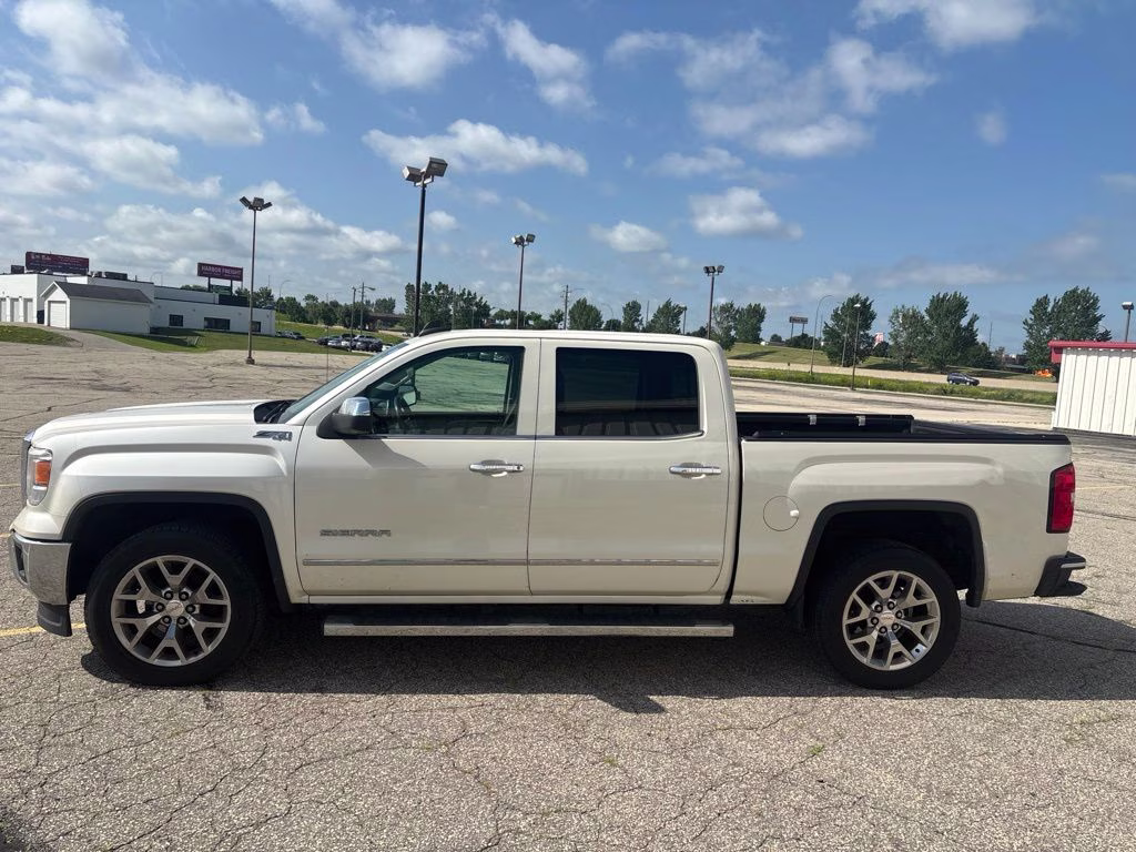 2015 White Diamond Tricoat GMC Sierra 1500 SLT 4X4 Truck