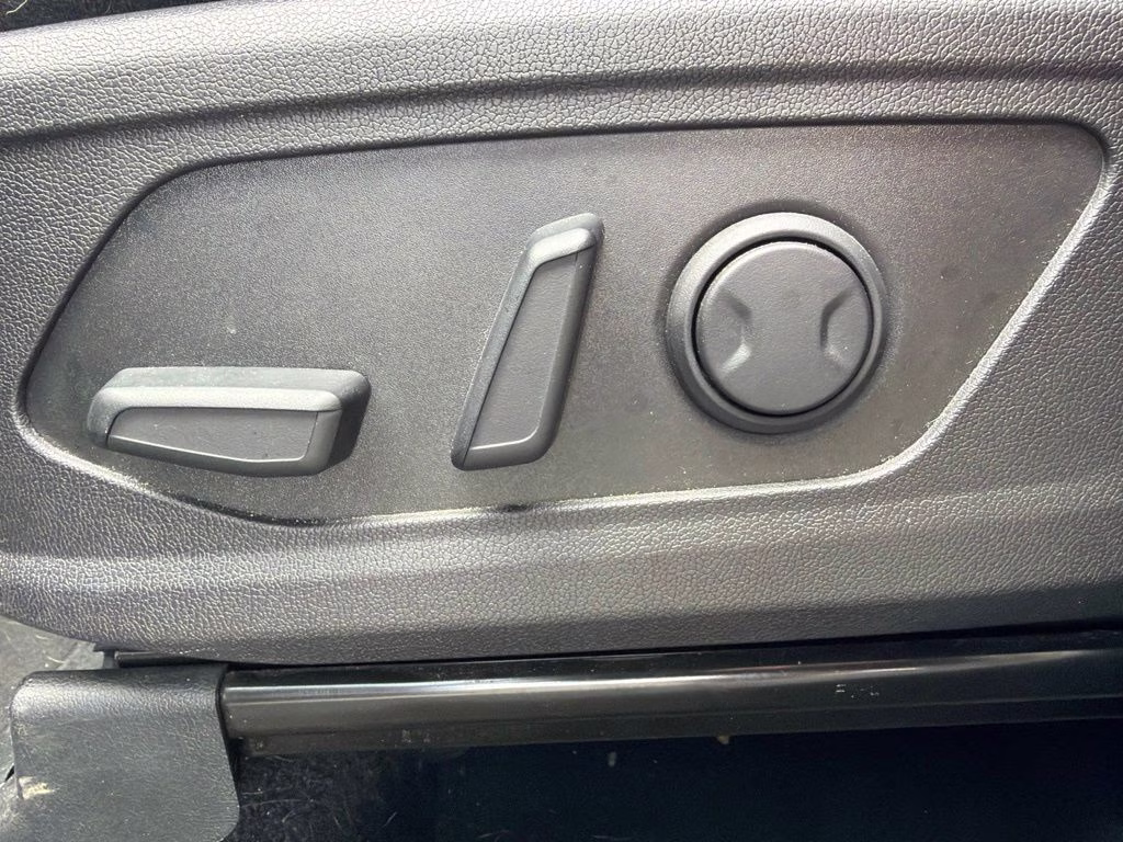 2023 Gravity Gray Kia Sorento S FWD SUV