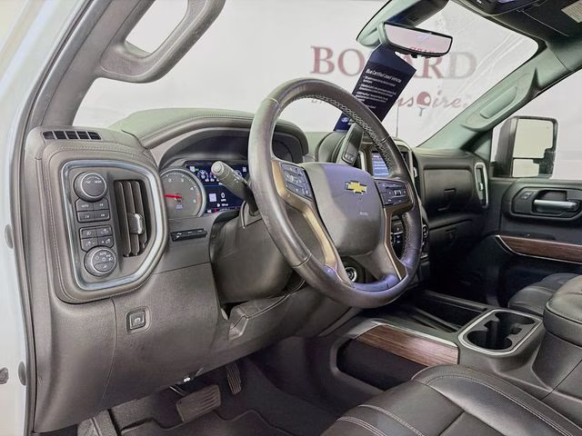 2021 Iridescent Pearl Tricoat Chevrolet Silverado 2500HD High Country 4X4 Truck