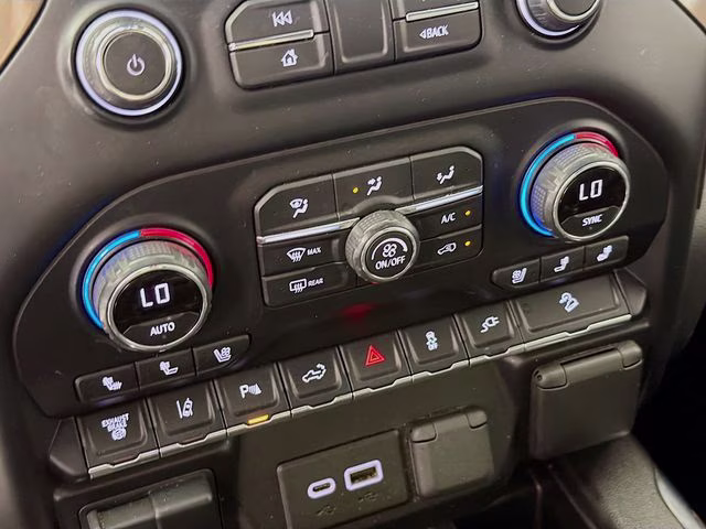 2021 Iridescent Pearl Tricoat Chevrolet Silverado 2500HD High Country 4X4 Truck