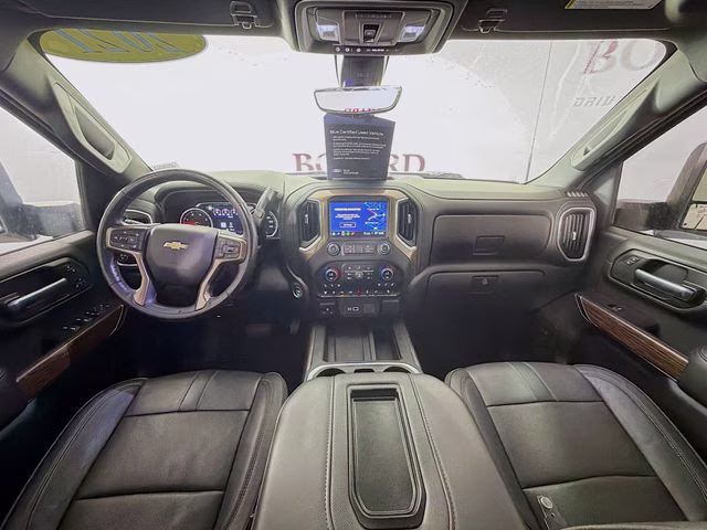 2021 Iridescent Pearl Tricoat Chevrolet Silverado 2500HD High Country 4X4 Truck