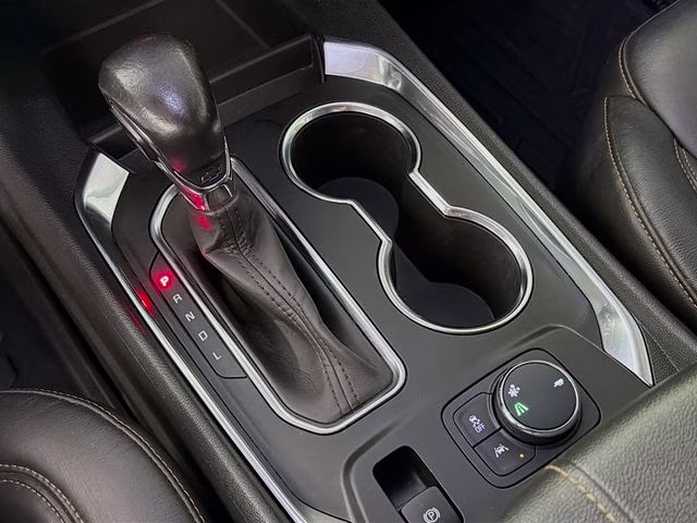 2021 Mosaic Black Metallic Chevrolet Traverse RS FWD SUV