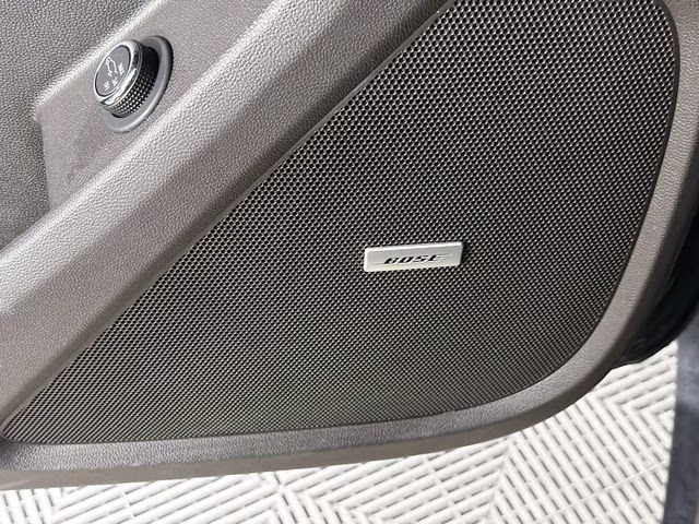 2021 Mosaic Black Metallic Chevrolet Traverse RS FWD SUV