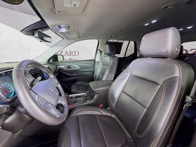 2021 Mosaic Black Metallic Chevrolet Traverse RS FWD SUV