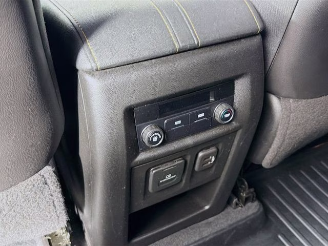 2021 Mosaic Black Metallic Chevrolet Traverse RS FWD SUV