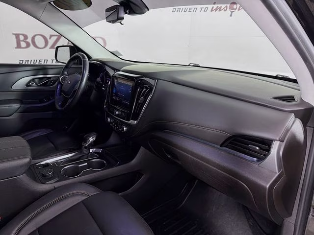 2021 Mosaic Black Metallic Chevrolet Traverse RS FWD SUV