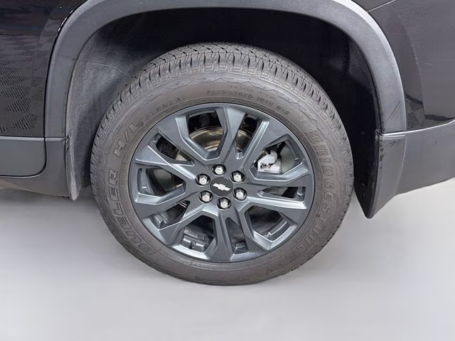 2021 Mosaic Black Metallic Chevrolet Traverse RS FWD SUV