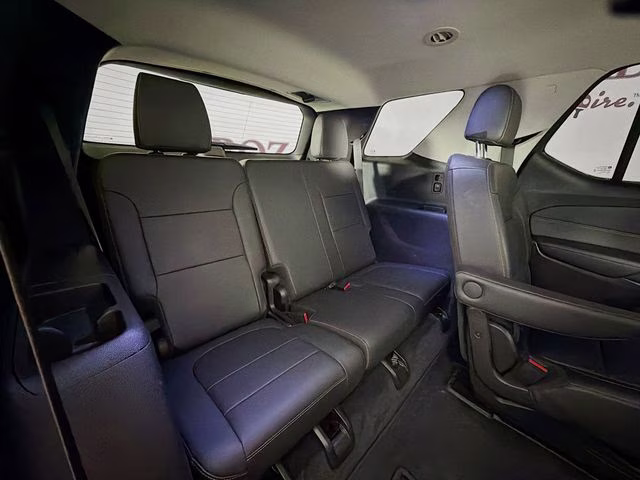 2021 Mosaic Black Metallic Chevrolet Traverse RS FWD SUV