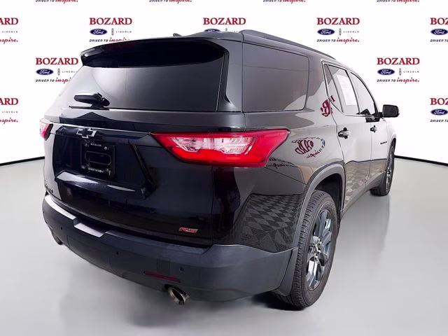 2021 Mosaic Black Metallic Chevrolet Traverse RS FWD SUV