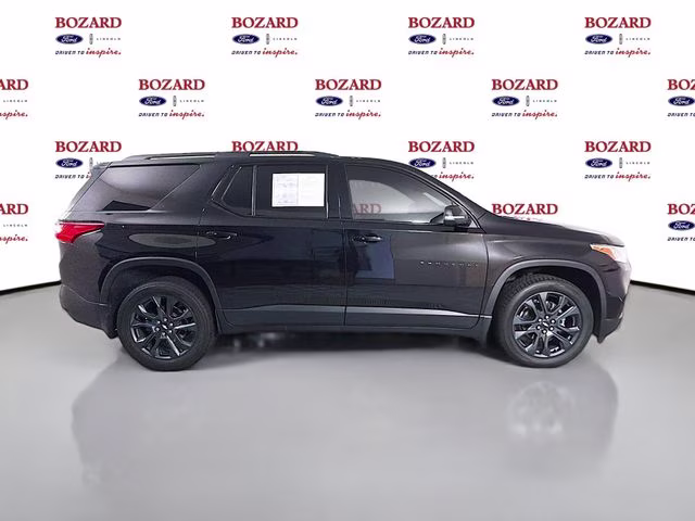 2021 Mosaic Black Metallic Chevrolet Traverse RS FWD SUV