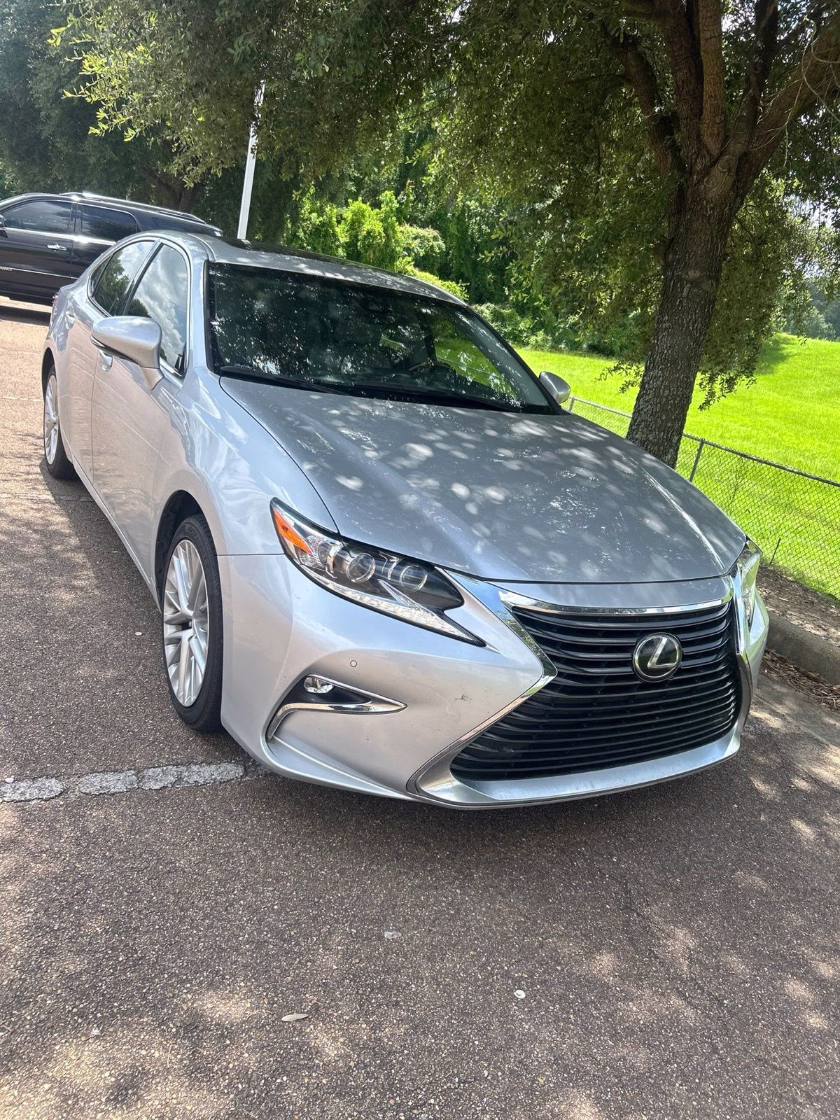2016 Silver Lexus ES 350 FWD Sedan