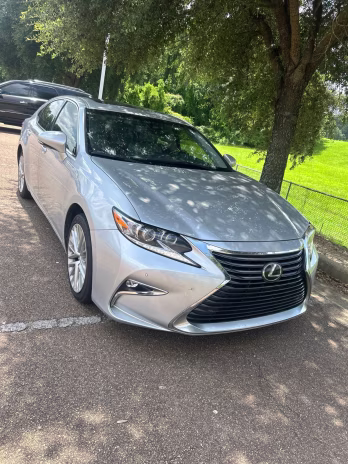 2016 Silver Lexus ES 350 FWD Sedan